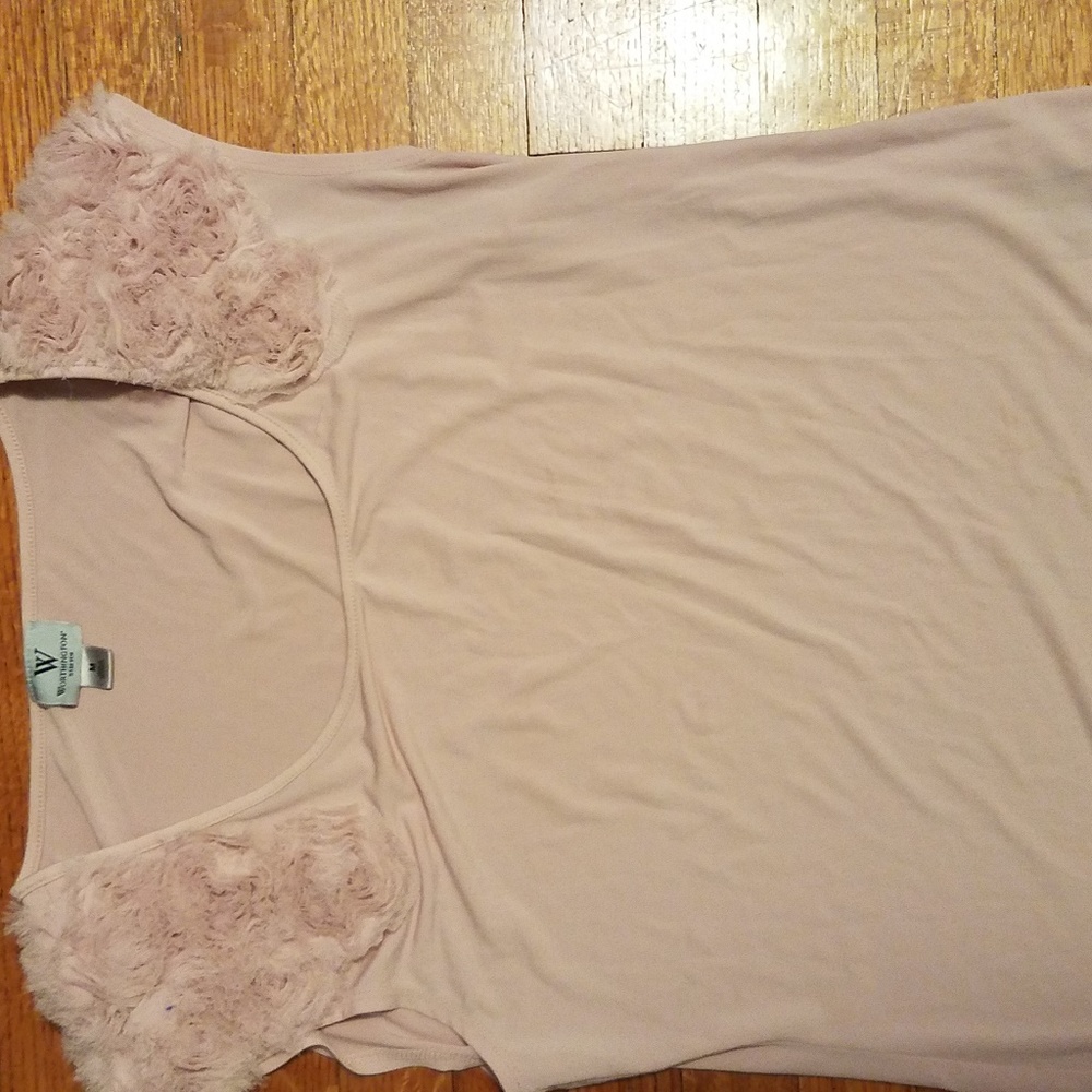 Womens pink flowered sleeve top